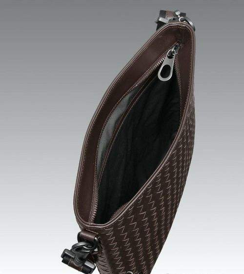 Bottega Veneta Men's Lambskin Shoulder Bag 7112 Brown - Click Image to Close